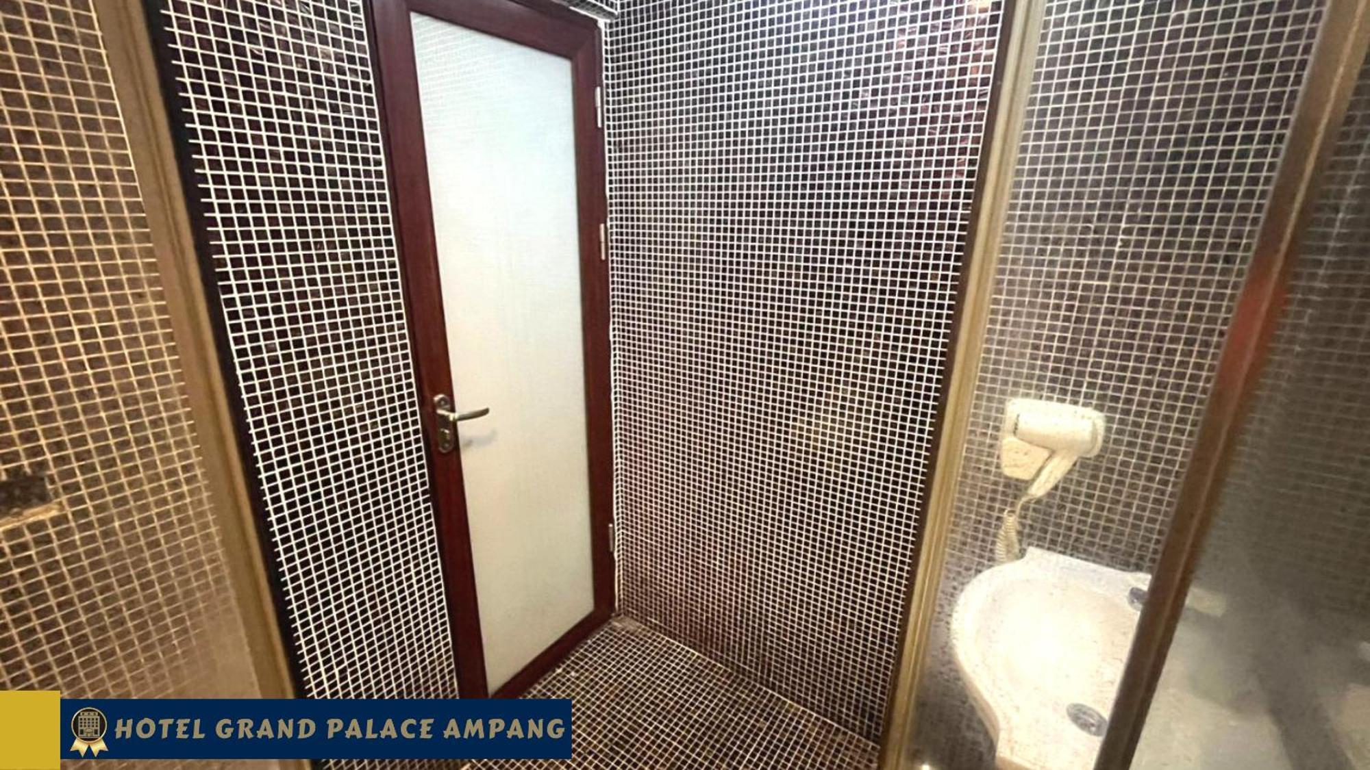 Hotel Grand Palace Ampang Ampang  Exteriör bild