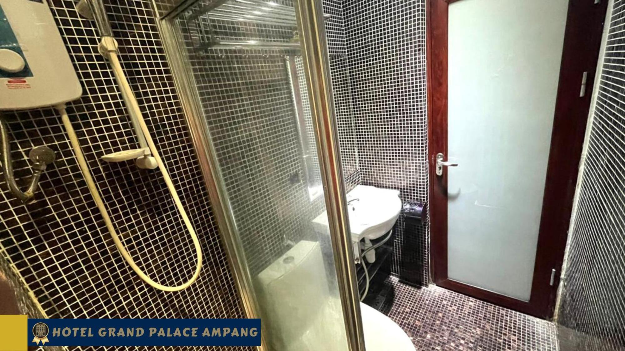 Hotel Grand Palace Ampang Ampang  Exteriör bild