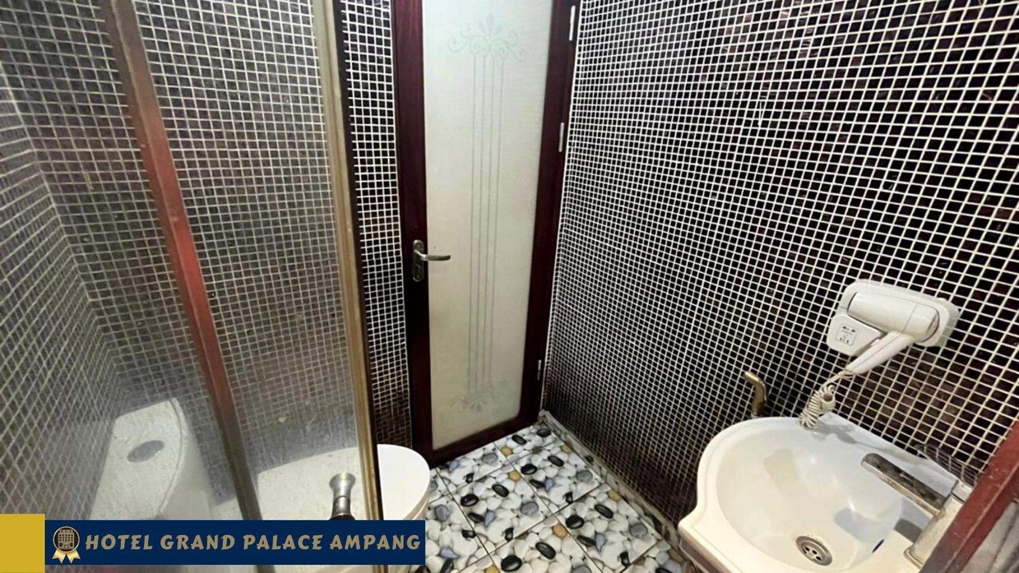 Hotel Grand Palace Ampang Ampang  Exteriör bild