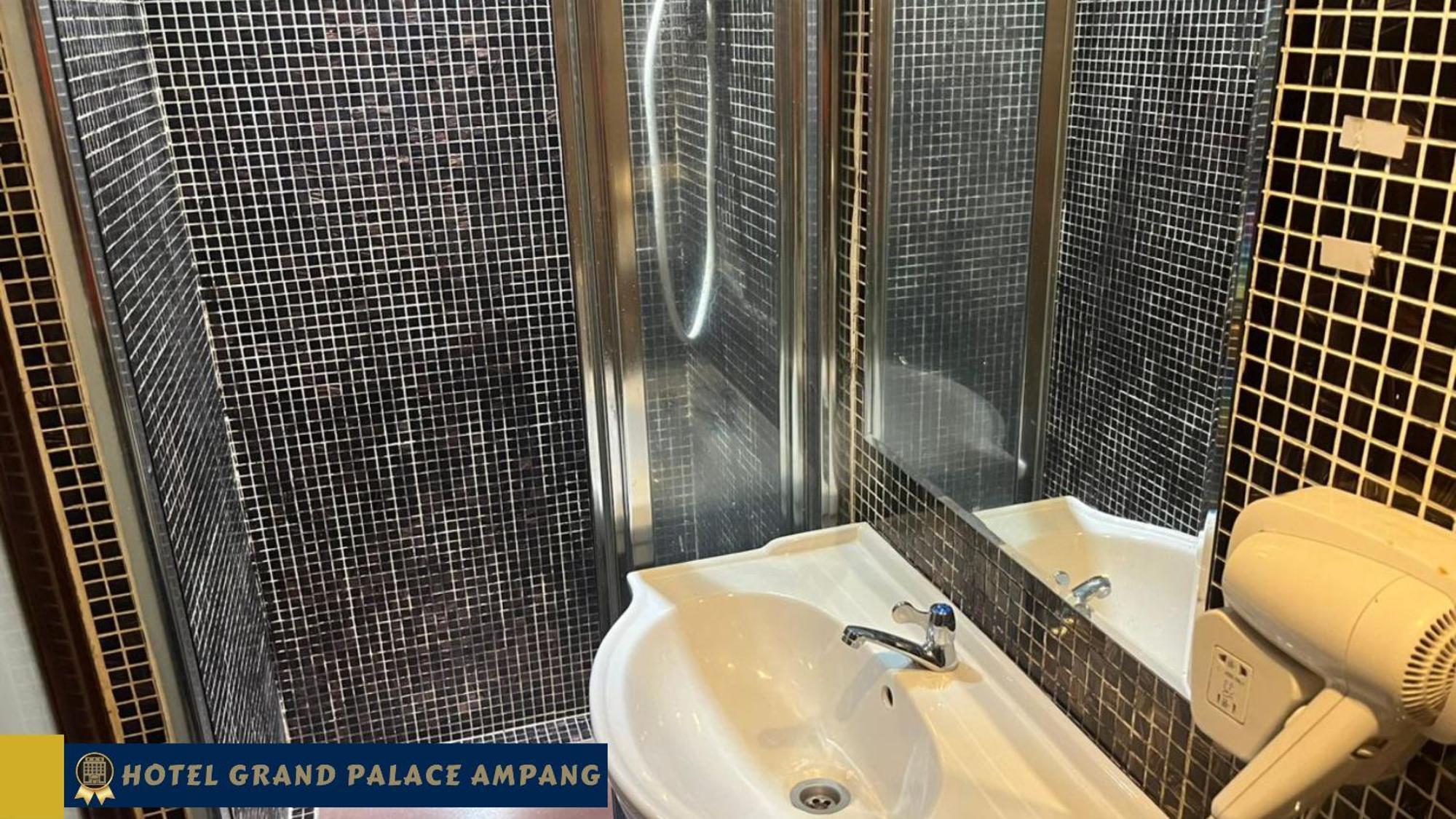 Hotel Grand Palace Ampang Ampang  Exteriör bild