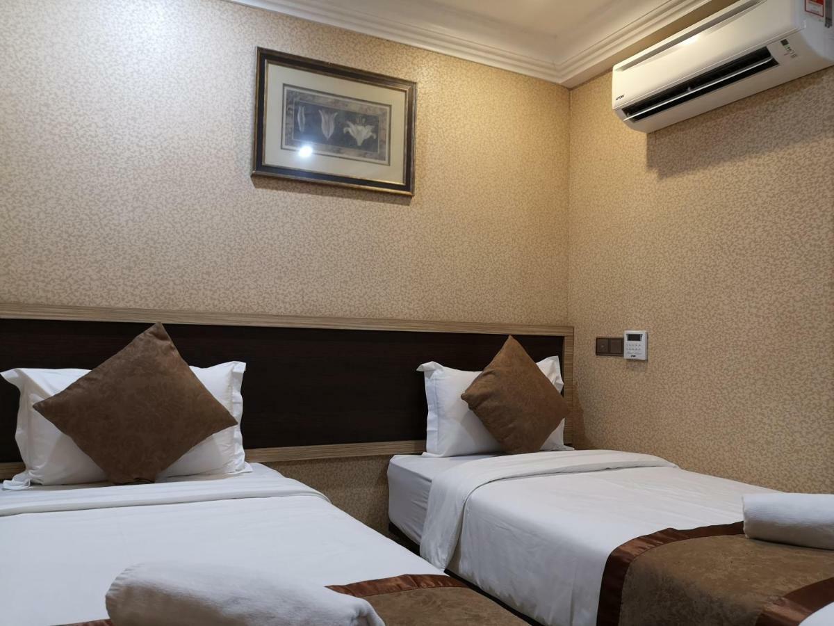 Hotel Grand Palace Ampang Ampang  Exteriör bild