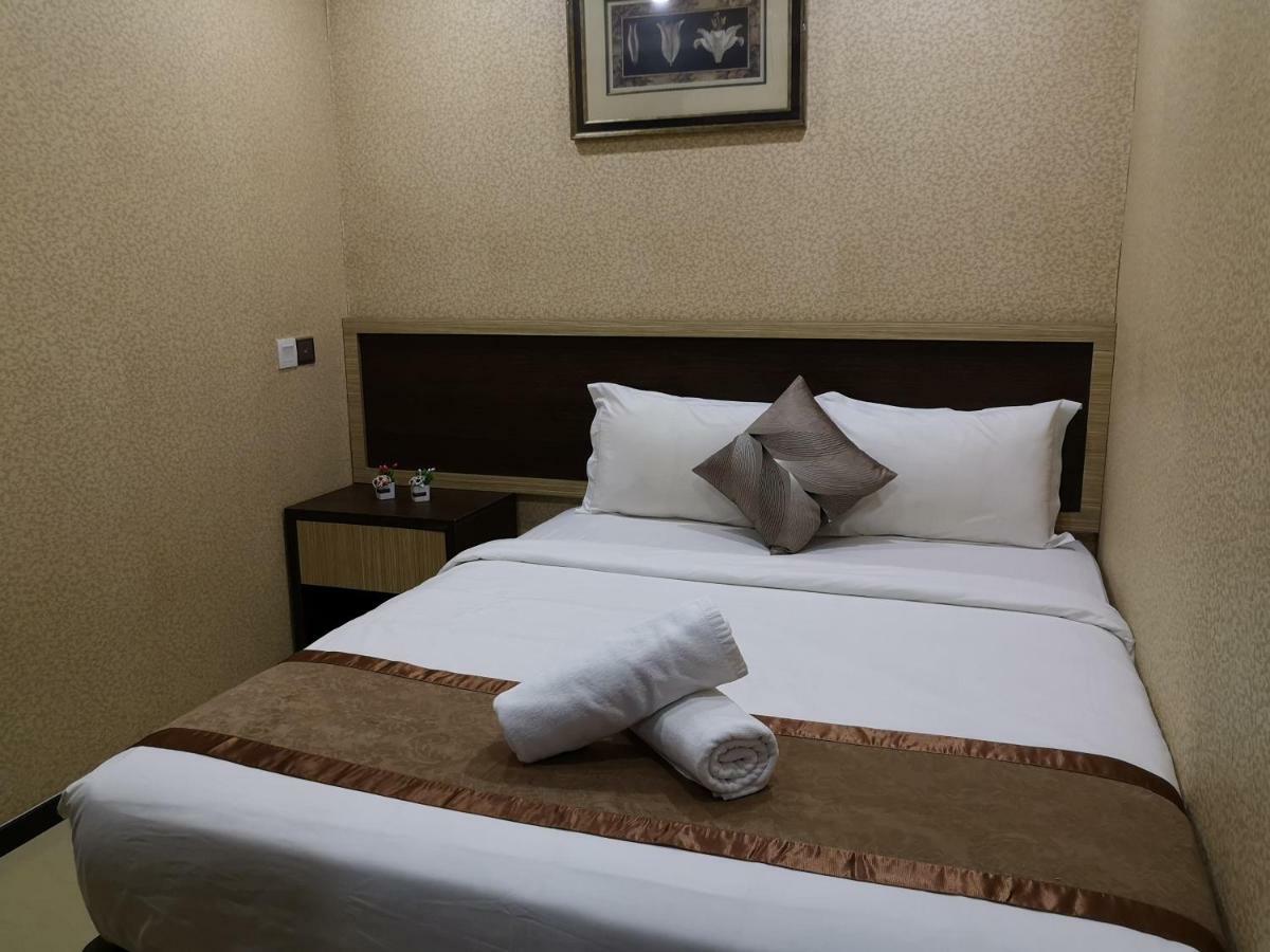 Hotel Grand Palace Ampang Ampang  Exteriör bild